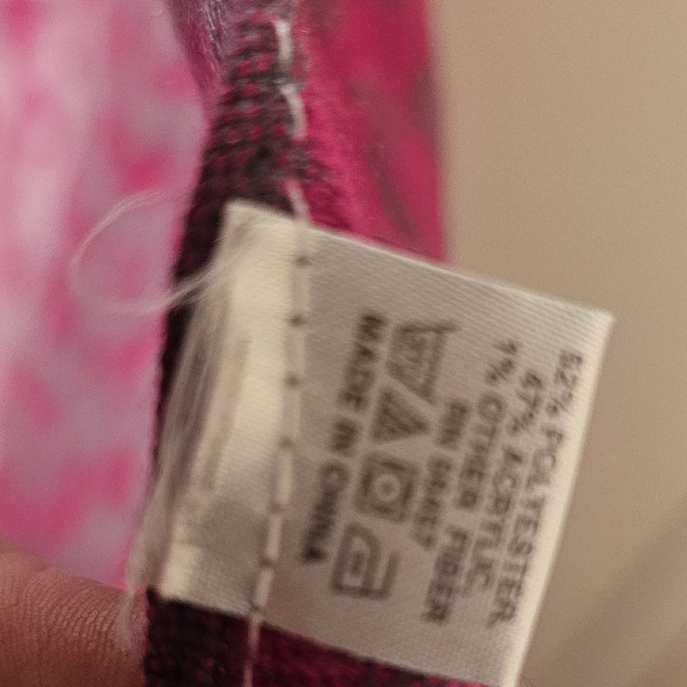 Elegant Pink and Black Women's Scarf